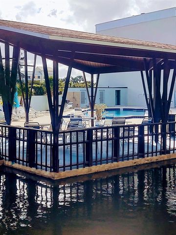 896 N Federal Highway 325, Lantana, FL 33462