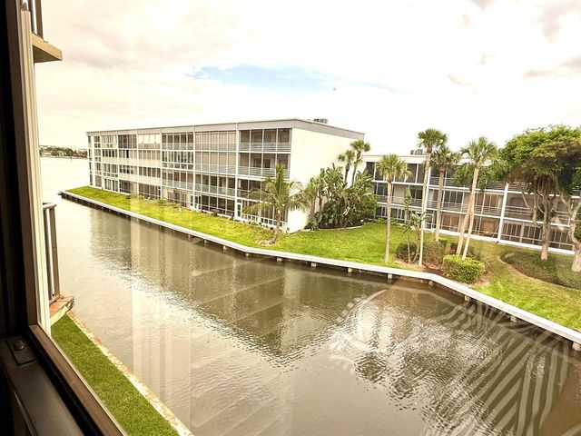 896 N Federal Highway 325, Lantana, FL 33462