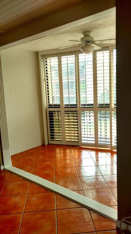 896 N Federal Highway 325, Lantana, FL 33462