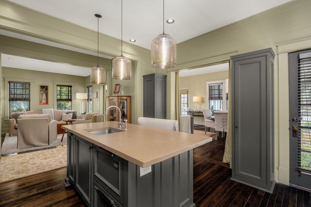 240 4th Ave, S, Franklin, TN 37064