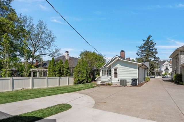 240 4th Ave, S, Franklin, TN 37064