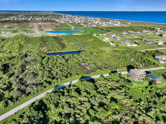 940 Wesley Way, Port Bolivar, TX 77650