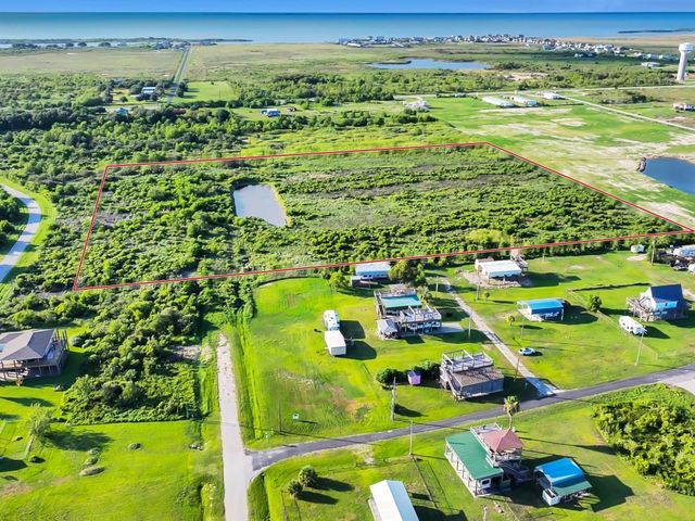 940 Wesley Way, Port Bolivar, TX 77650