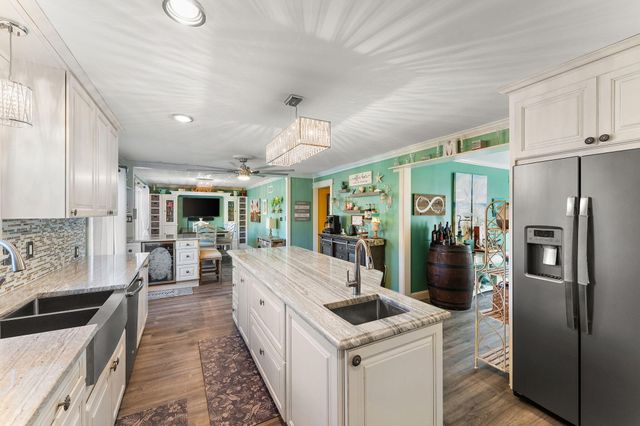 2405 Kings Court, Dyer, IN 46311