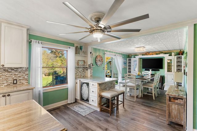 2405 Kings Court, Dyer, IN 46311