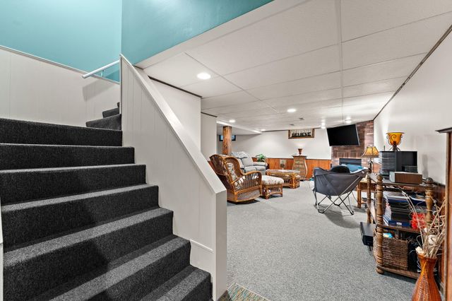 2405 Kings Court, Dyer, IN 46311