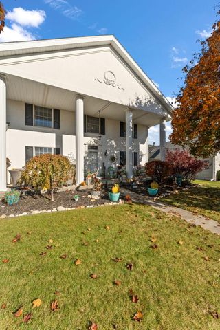 2405 Kings Court, Dyer, IN 46311