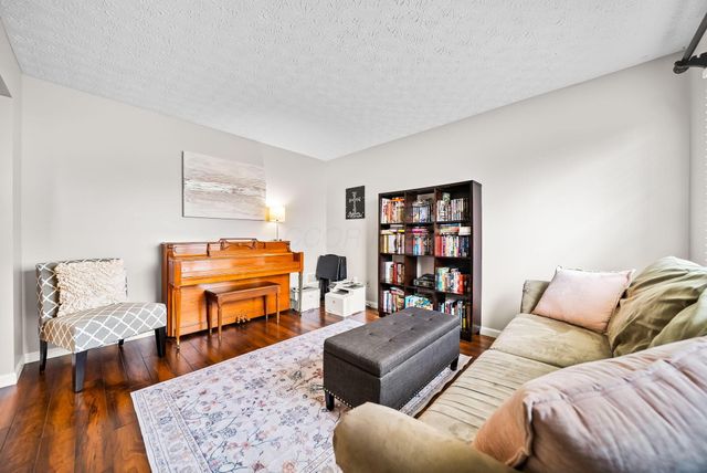 5450 Country Meadow Court, Westerville, OH 43082