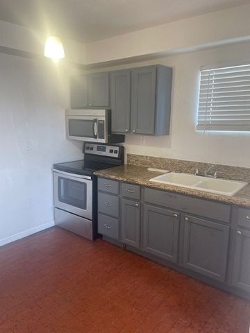 1309 Rufina Lane, Santa Fe, NM 87507