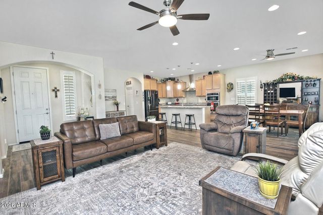 7026 W SPRINGFIELD Way, Florence, AZ 85132