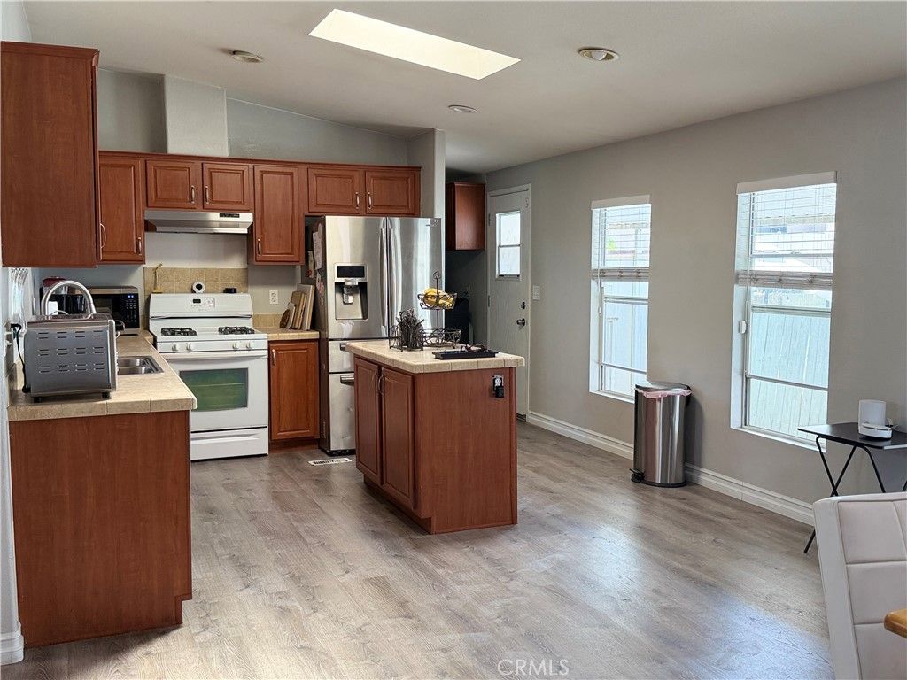 9080 Bloomfield 295, Cypress, CA 90630 — photo 3