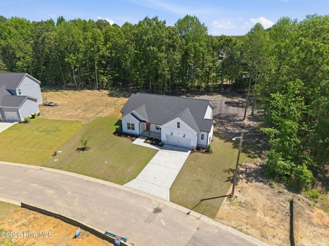2939 Tucker Hill Drive, Grimesland, NC 27837