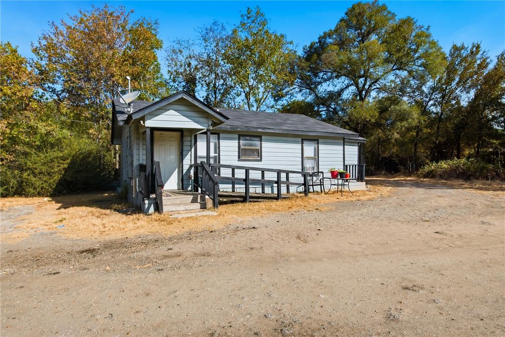 906 West Martin Luther King Jr Street A & B, Bryan, TX 77803 — exterior