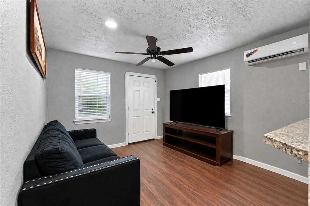 906 West Martin Luther King Jr Street A & B, Bryan, TX 77803 — photo 3