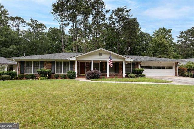 2976 Blackwood Road, Decatur, GA 30033