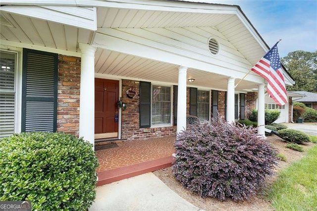 2976 Blackwood Road, Decatur, GA 30033