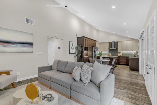 326 Meadowood Cir, San Ramon, CA 94583