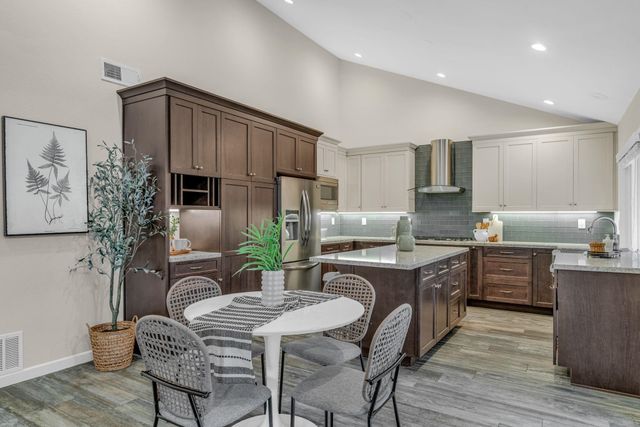 326 Meadowood Cir, San Ramon, CA 94583