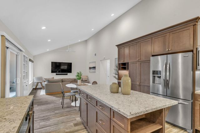 326 Meadowood Cir, San Ramon, CA 94583