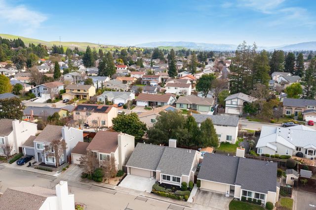 326 Meadowood Cir, San Ramon, CA 94583