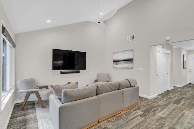 326 Meadowood Cir, San Ramon, CA 94583