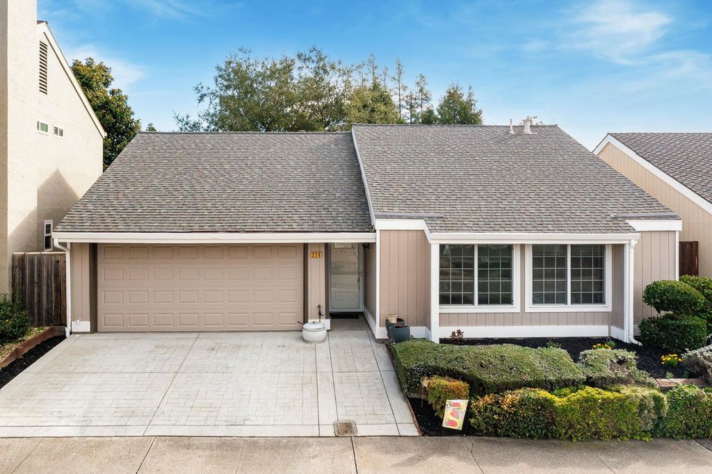 326 Meadowood Cir, San Ramon, CA 94583