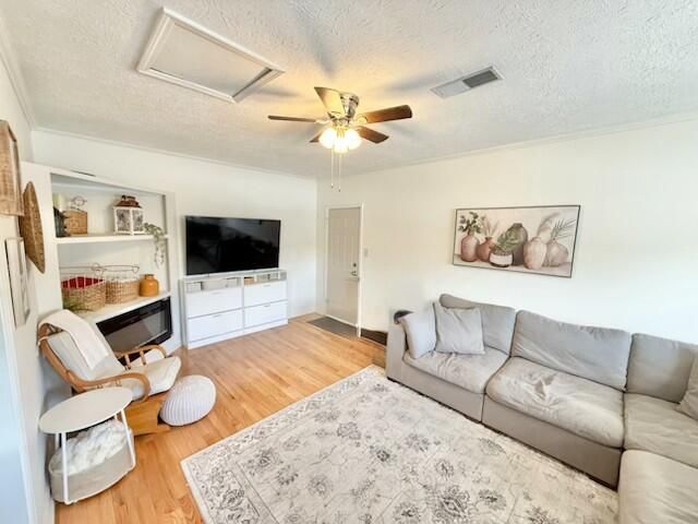 111 Hillside Drive, Georgetown, KY 40324