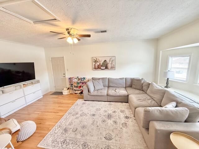 111 Hillside Drive, Georgetown, KY 40324