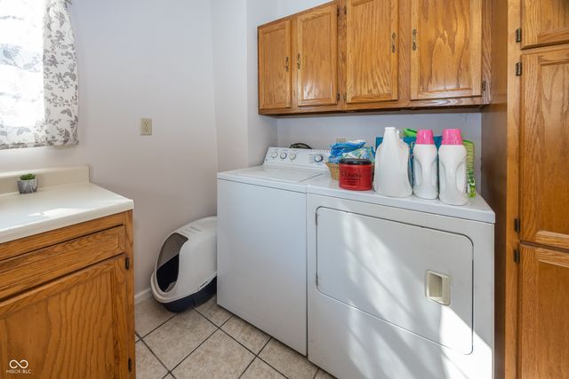 303 W Main Street, Lewisville, IN 47352