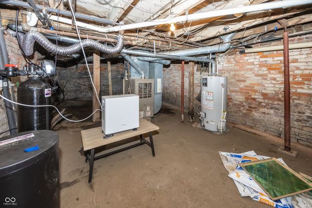 303 W Main Street, Lewisville, IN 47352