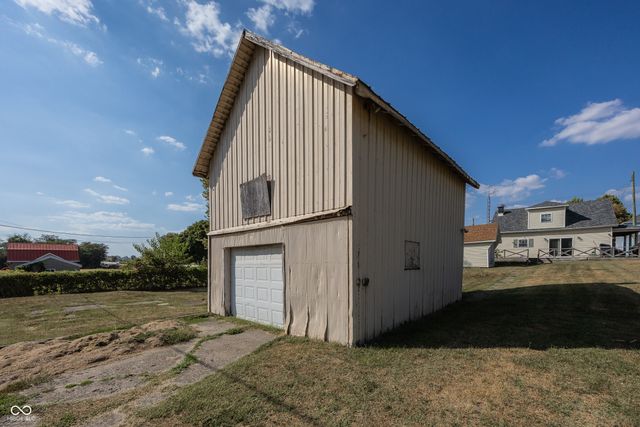 303 W Main Street, Lewisville, IN 47352