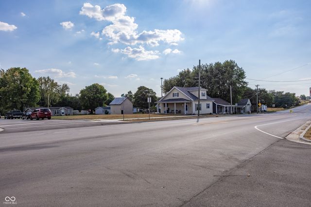 303 W Main Street, Lewisville, IN 47352