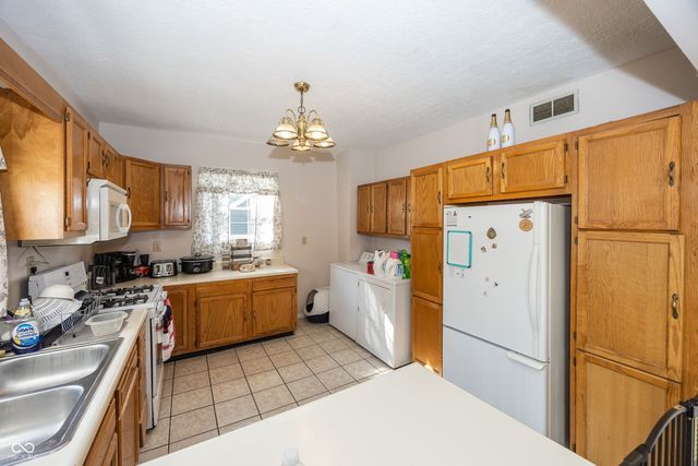 303 W Main Street, Lewisville, IN 47352