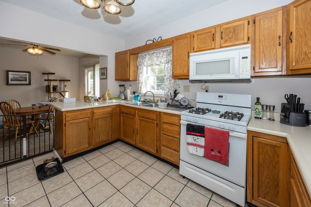 303 W Main Street, Lewisville, IN 47352