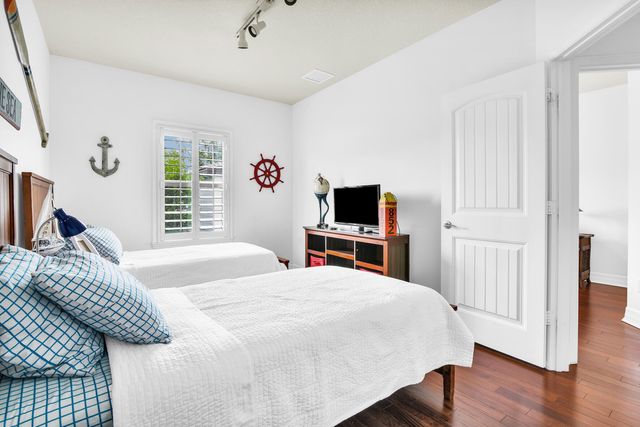 861 S Ocean Boulevard, Pompano Beach, FL 33062