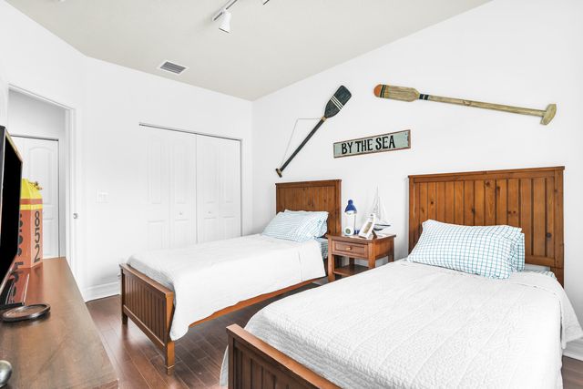 861 S Ocean Boulevard, Pompano Beach, FL 33062