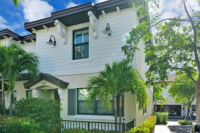 861 S Ocean Boulevard, Pompano Beach, FL 33062
