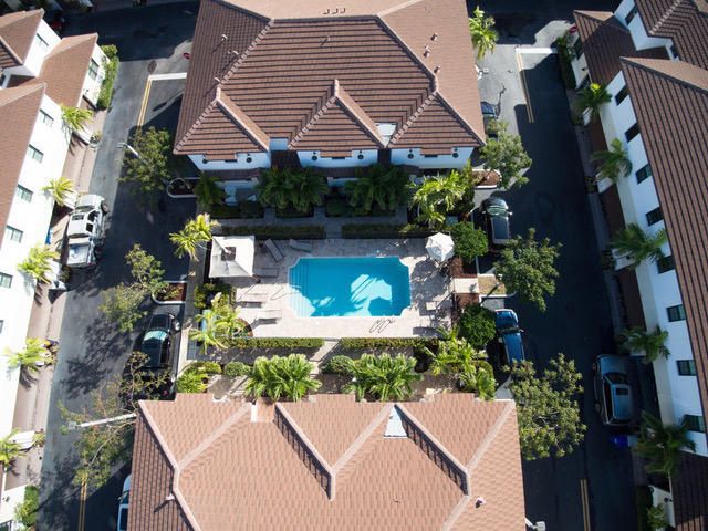 861 S Ocean Boulevard, Pompano Beach, FL 33062