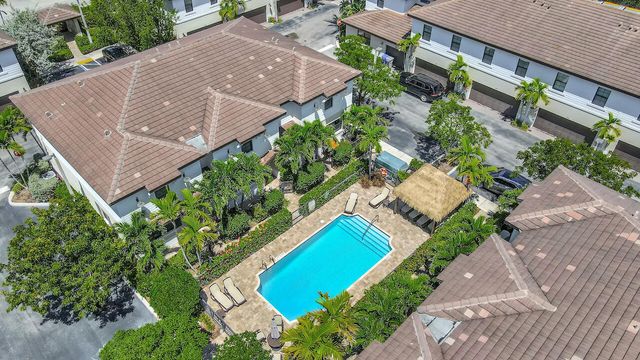 861 S Ocean Boulevard, Pompano Beach, FL 33062