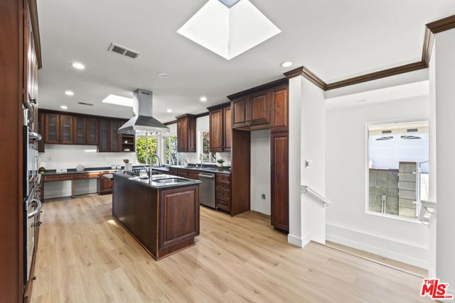 525 S Lincoln Avenue, Monterey Park, CA 91755