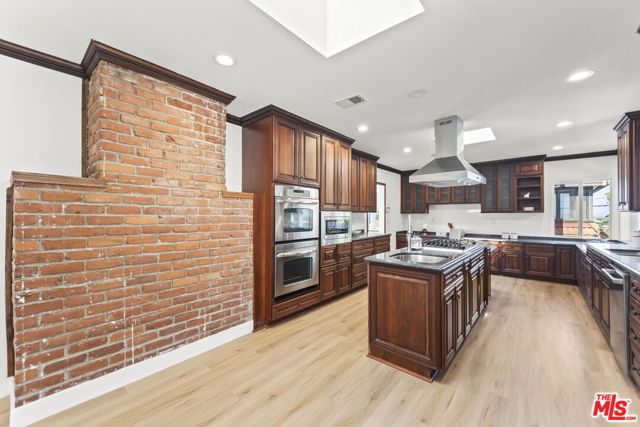 525 S Lincoln Avenue, Monterey Park, CA 91755