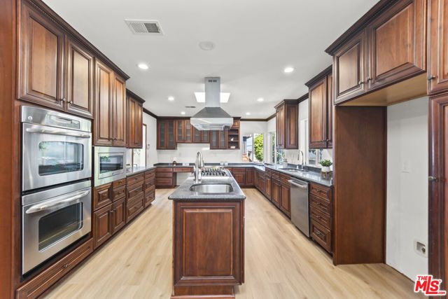 525 S Lincoln Avenue, Monterey Park, CA 91755