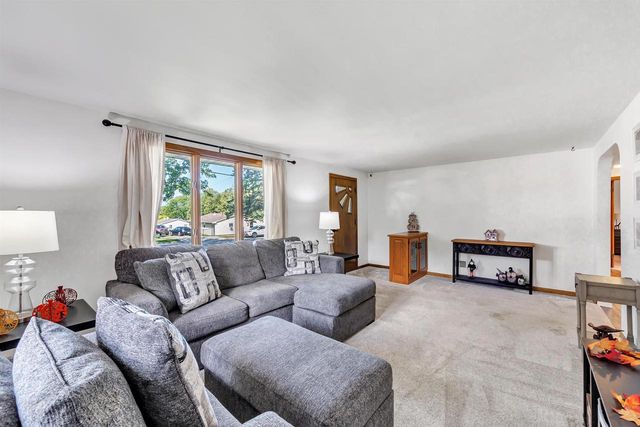 423 BADER STREET, Green Bay, WI 54302