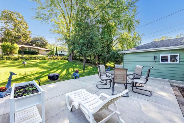 423 BADER STREET, Green Bay, WI 54302