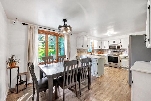 423 BADER STREET, Green Bay, WI 54302