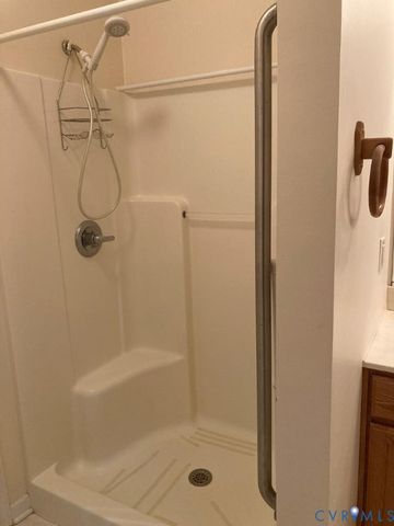 514 Wallace St, Warsaw, VA 22572