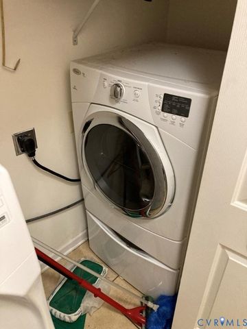 514 Wallace St, Warsaw, VA 22572