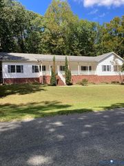 514 Wallace St, Warsaw, VA 22572
