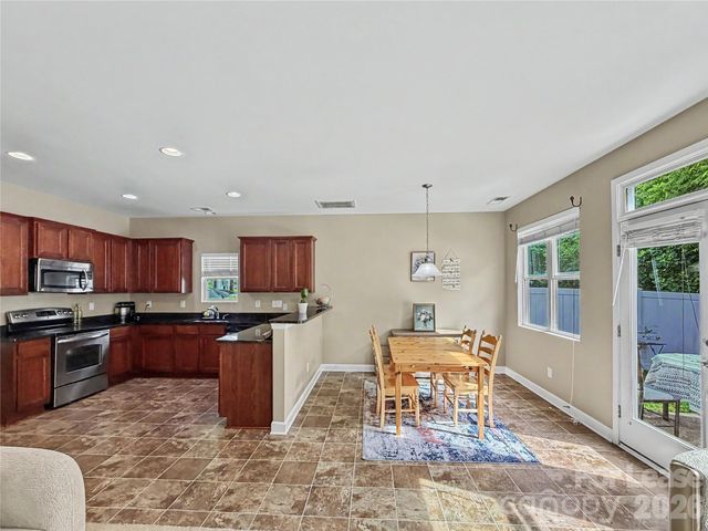 17204 Caldwell Track Drive, Huntersville, NC 28078