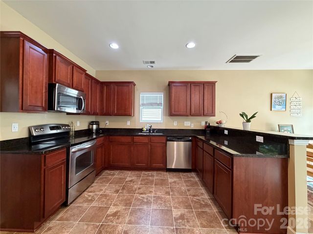17204 Caldwell Track Drive, Huntersville, NC 28078